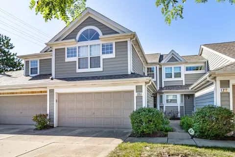 215 Woodstone Dr, Buffalo Grove, IL 60089
