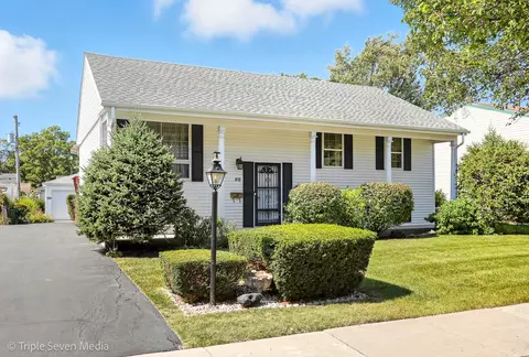 Exterior - 52 Schoenbeck Rd, Wheeling, IL 60090 photo 3 of 6