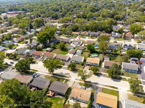 View/Area - 52 Schoenbeck Rd, Wheeling, IL 60090 photo 10 of 16