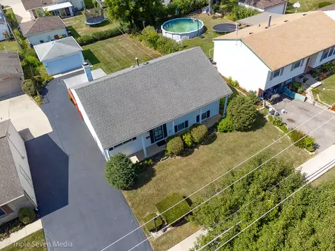 View/Area - 52 Schoenbeck Rd, Wheeling, IL 60090 photo 1 of 16
