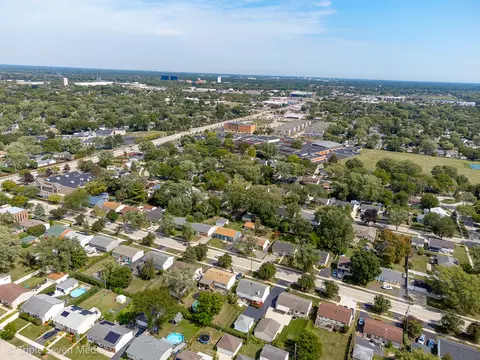 View/Area - 52 Schoenbeck Rd, Wheeling, IL 60090 photo 11 of 16