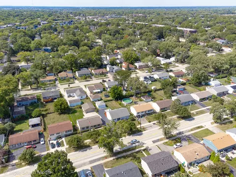 View/Area - 52 Schoenbeck Rd, Wheeling, IL 60090 photo 14 of 16