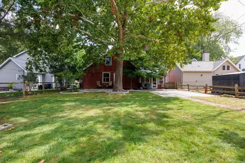 Exterior - 1406 Fell Ave, Bloomington, IL 61701 photo 8 of 11