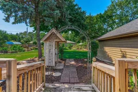 Exterior - 16402 S Mcgrath Dr, Plainfield, IL 60586 photo 5 of 17