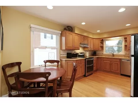 1614 Whittier Ln, Wheaton, IL 60189 photo 6