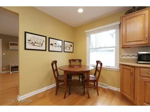 1614 Whittier Ln, Wheaton, IL 60189 photo 5