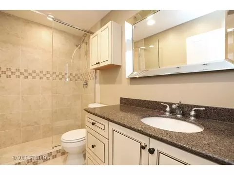 1614 Whittier Ln, Wheaton, IL 60189 photo 11
