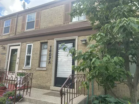 1407 N A N Harlem Ave, Oak Park, IL 60302