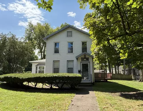 1105 E Grove St, Bloomington, IL 61701