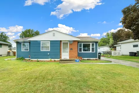1202 E Lefevre Rd, Sterling, IL 61081