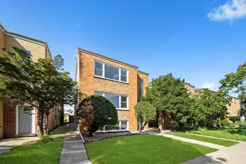 7062 W Diversey Ave, Chicago, IL 60707