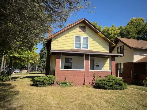 1425 Auburn St, Rockford, IL 61103