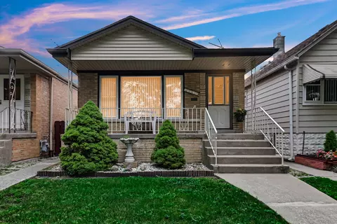 13337 S Avenue M, Chicago, IL 60633