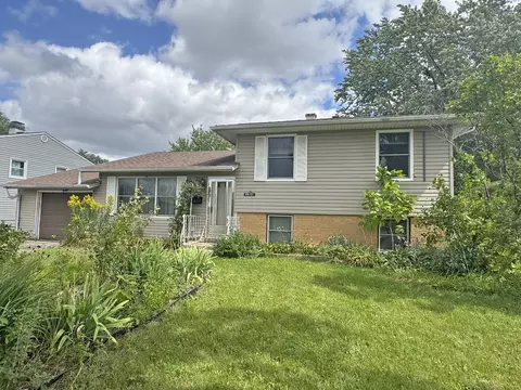 6641 Church St, Hanover Park, IL 60133