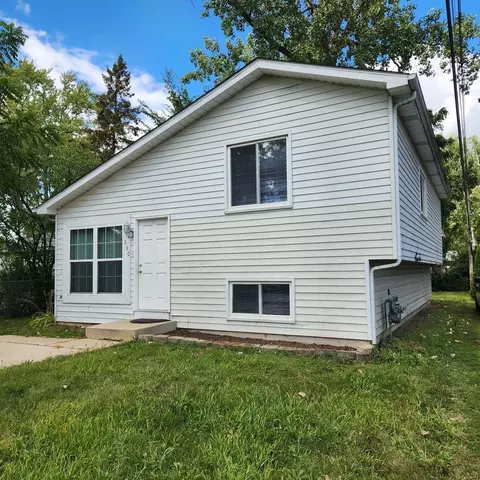 630 Morningside Dr, Round Lake Beach, IL 60073
