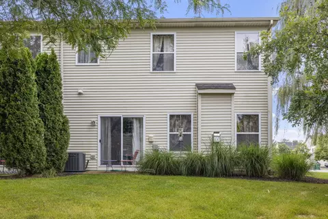 Exterior - 17612 S Gilbert Dr, Lockport, IL 60441 photo 2 of 3