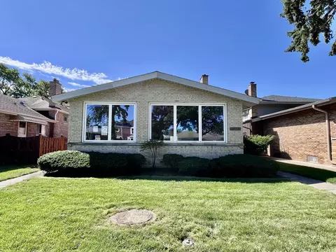 4939 Fargo Ave, Skokie, IL 60077