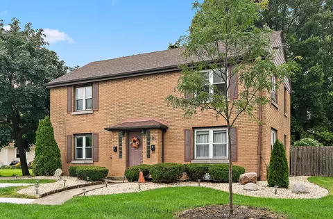 1111 S Lincoln St, Lockport, IL 60441