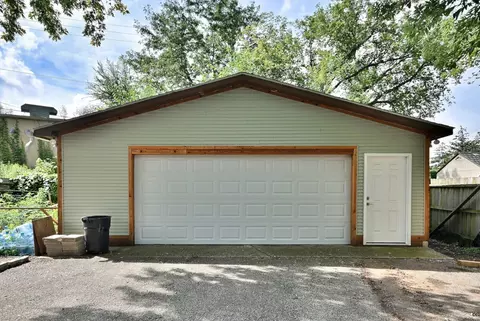 Other - 3807 W Millstream Dr, Mchenry, IL 60050 photo 3 of 4