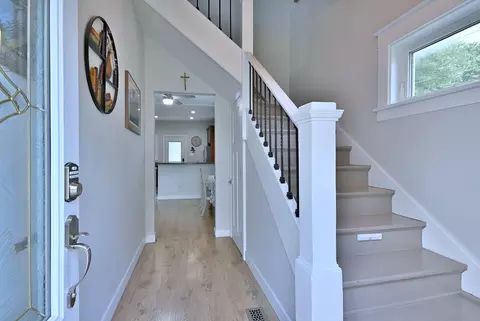 Entry Way - 3807 W Millstream Dr, Mchenry, IL 60050 photo 1 of 2