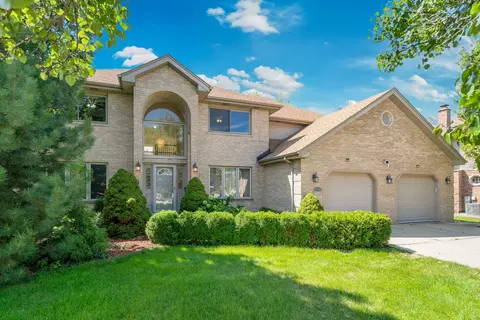 8131 Nielsen Dr, Tinley Park, IL 60477