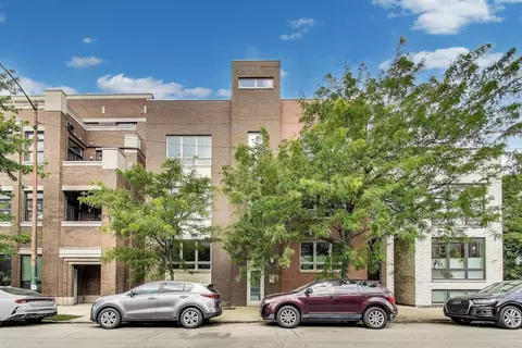 2736 N Ashland Ave #3N, Chicago, IL 60614