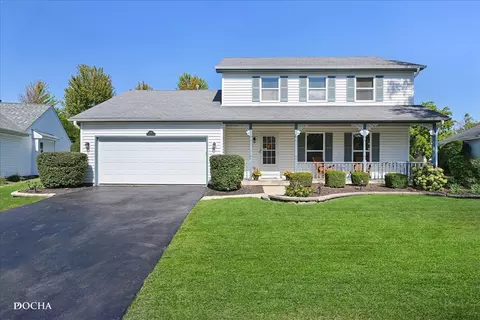 1149 Newcastle Ln, Aurora, IL 60506
