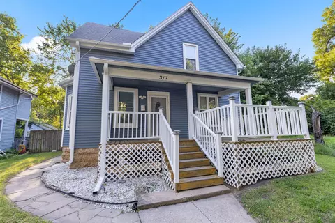317 S Gardiner Ave, Rockford, IL 61104