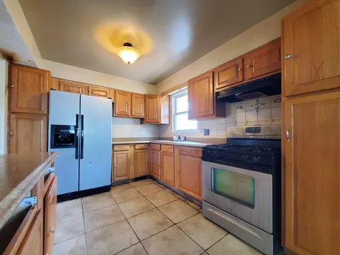 Kitchen - 15019 Oak St, Dolton, IL 60419 photo 1 of 1