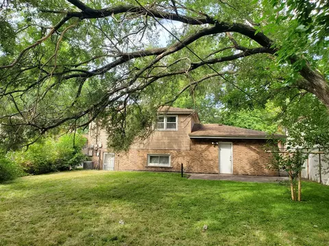 Exterior - 15019 Oak St, Dolton, IL 60419 photo 5 of 6