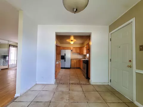 Entry Way - 15019 Oak St, Dolton, IL 60419 photo 1 of 1