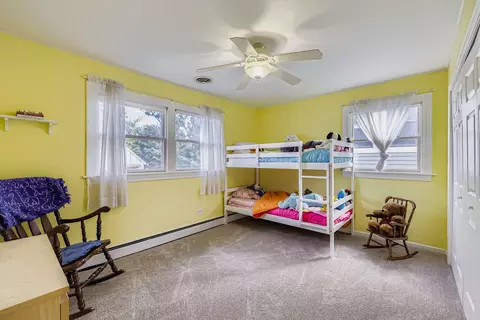 Bedroom - 307 1st St, Wheeling, IL 60090 photo 2 of 7