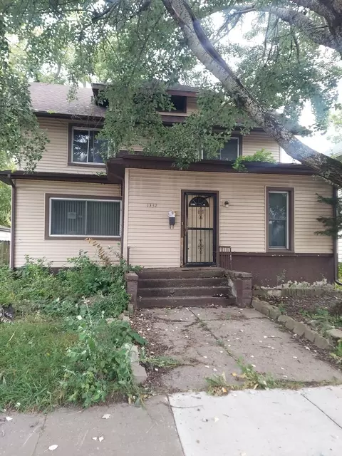 1332 School St, Rockford, IL 61101