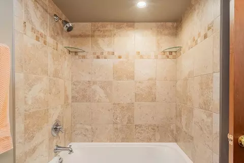 2901 Mockingbird Ln, Bloomington, IL 61704 photo 13