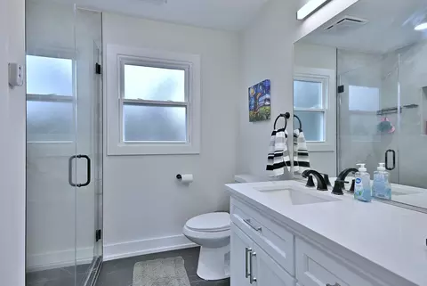 Bath - 6908 Lemhi Ct, Plainfield, IL 60586 photo 2 of 3
