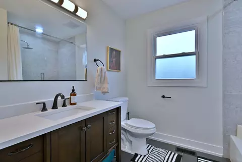 Bath - 6908 Lemhi Ct, Plainfield, IL 60586 photo 3 of 3