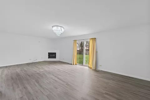 Living - 16215 S Trumbull Ave, Markham, IL 60428 photo 4 of 10