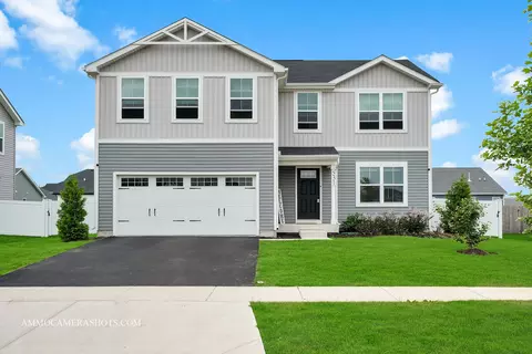 531 Larkspur Ln, Hampshire, IL 60140