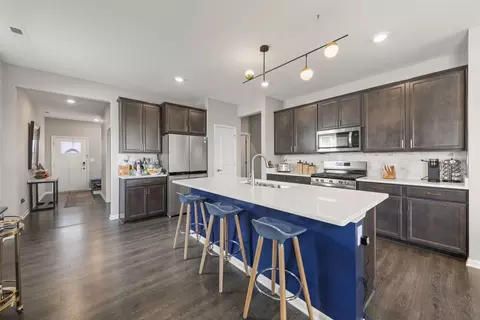 Kitchen - 1 Savannah Ct, Algonquin, IL 60102 photo 5 of 5