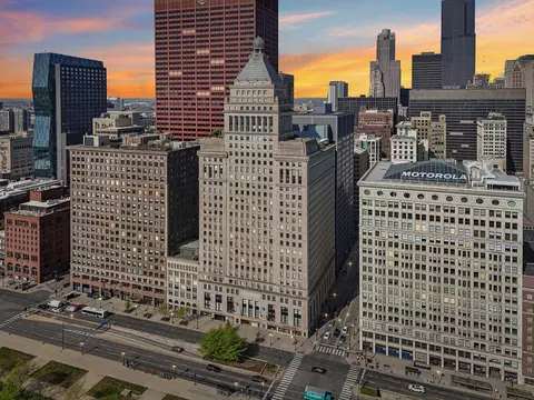 310 S Michigan Ave #702, Chicago, IL 60604