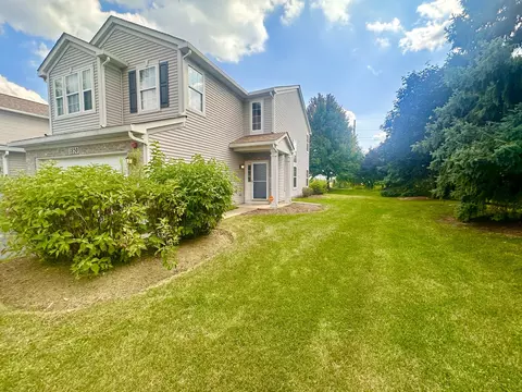 1850 Candlelight Cir, Montgomery, IL 60538