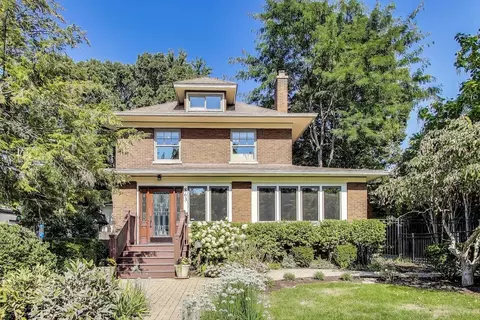 863 Vernon Ave, Glencoe, IL 60022