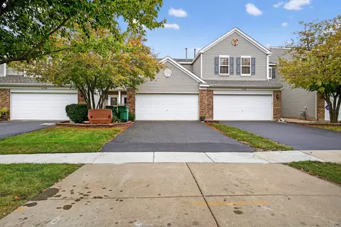 1728 Parkside Dr #2, Shorewood, IL 60404