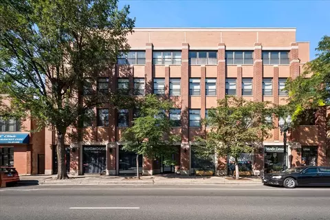 1908 W Irving Park Rd #304, Chicago, IL 60613