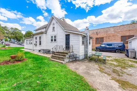 Exterior - 426 N Grove Ave, Elgin, IL 60120 photo 4 of 6