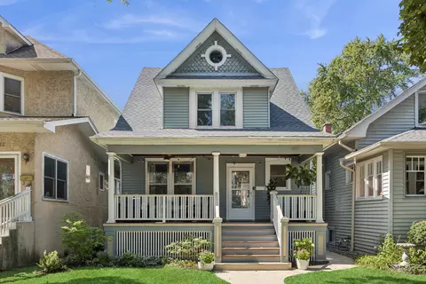 821 S Cuyler Ave, Oak Park, IL 60304