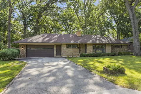 326 Dwight Ave, Joliet, IL 60436