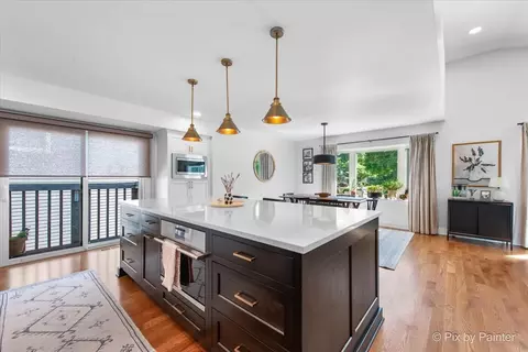 Kitchen - 714 N Elm St, Itasca, IL 60143 photo 4 of 5