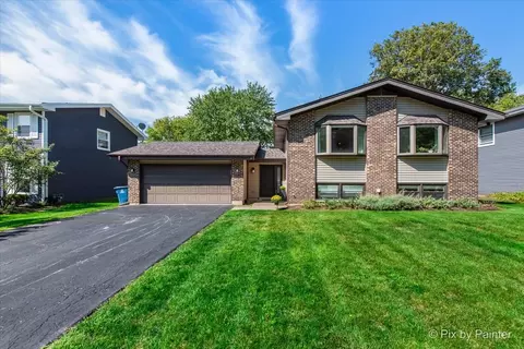 714 N Elm St, Itasca, IL 60143