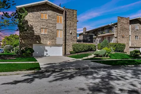 9620 S Kedvale Ave #201E, Oak Lawn, IL 60453